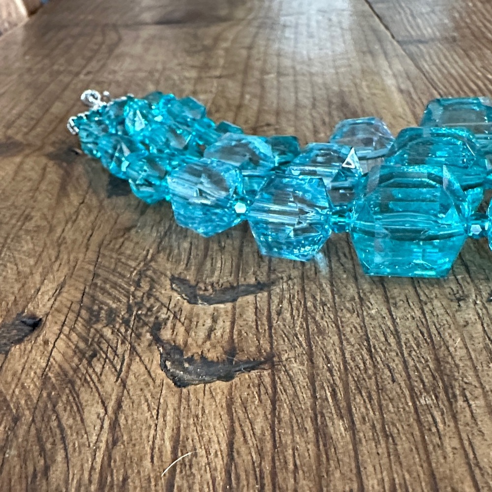 Tarina Tarantino Acrylic Triple Strand Turquoise And Blue Statement Necklace - Picture 14 of 16